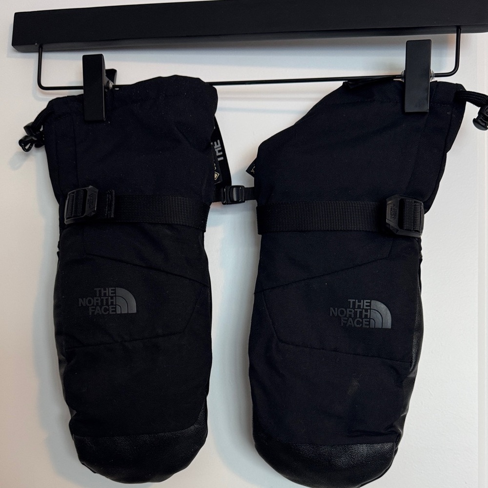 The North Face Black Insulated Mittens